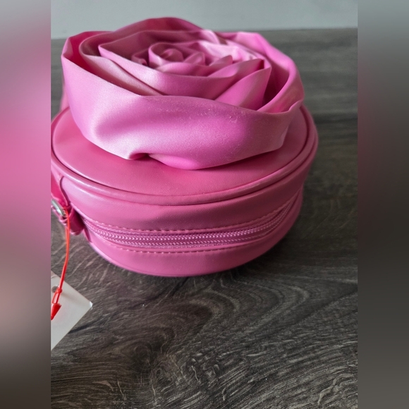 Girls Cat & Jack Pink Flower Bag NWT - Picture 2 of 4